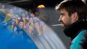 Gerard Piqué y la plantilla del Andorra / FOTOMONTAJE DE CULEMANÍA