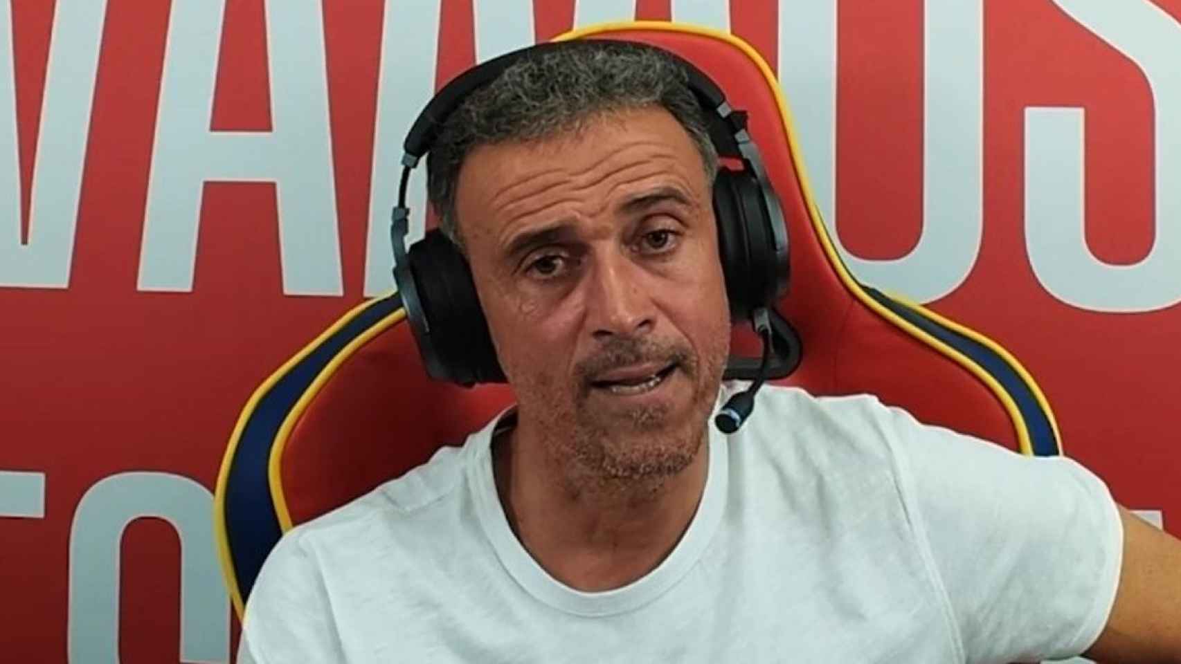 Luis Enrique, sorprendiendo en Twitch a federaciones, entrenadores y jugadores / REDES