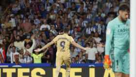 Lewandowski celebra su primer gol en la Liga ante la Real / EFE