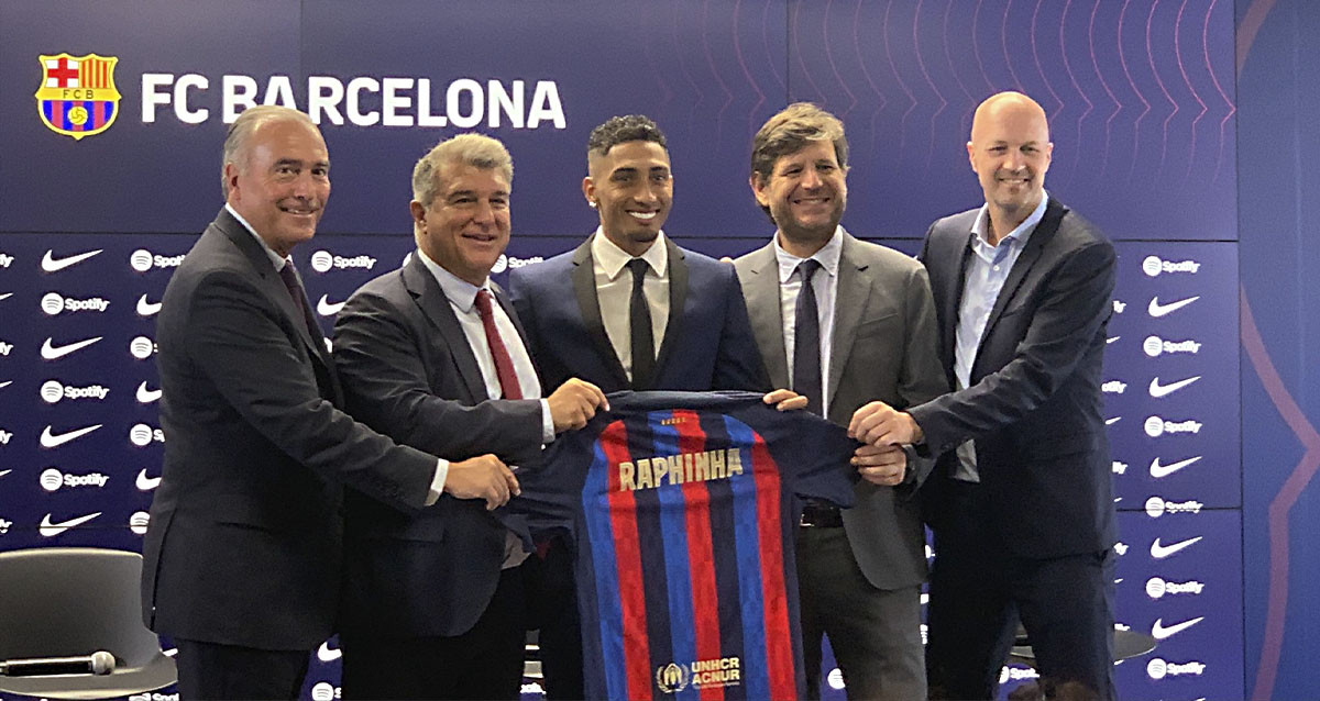 Rafa Yuste, Laporta, Raphinha, Mateu Alemany y Jordi Cruyff / CULEMANIA