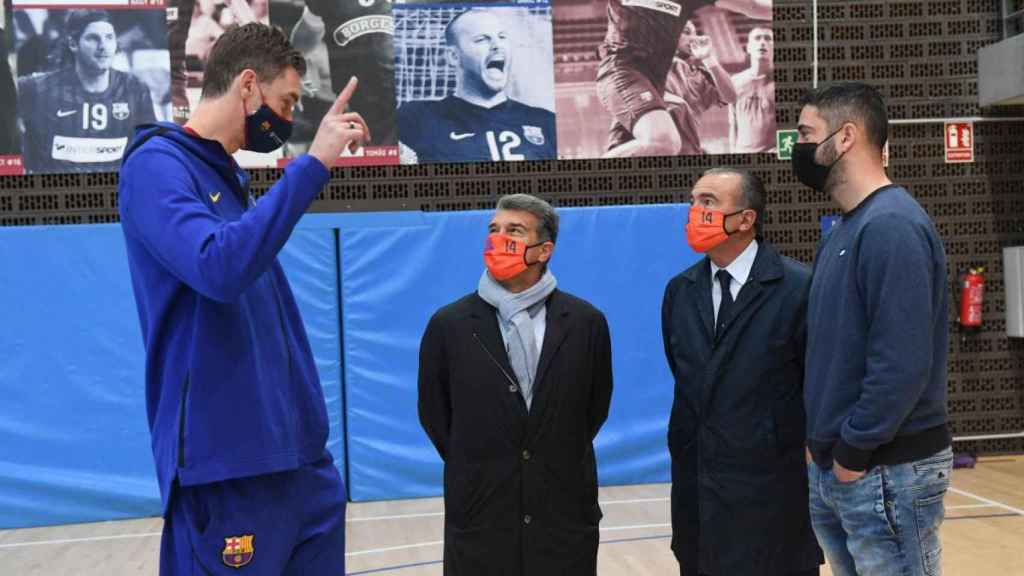 Joan Laporta, junto a Pau Gasol y Juan Carlos Navarro | FCB