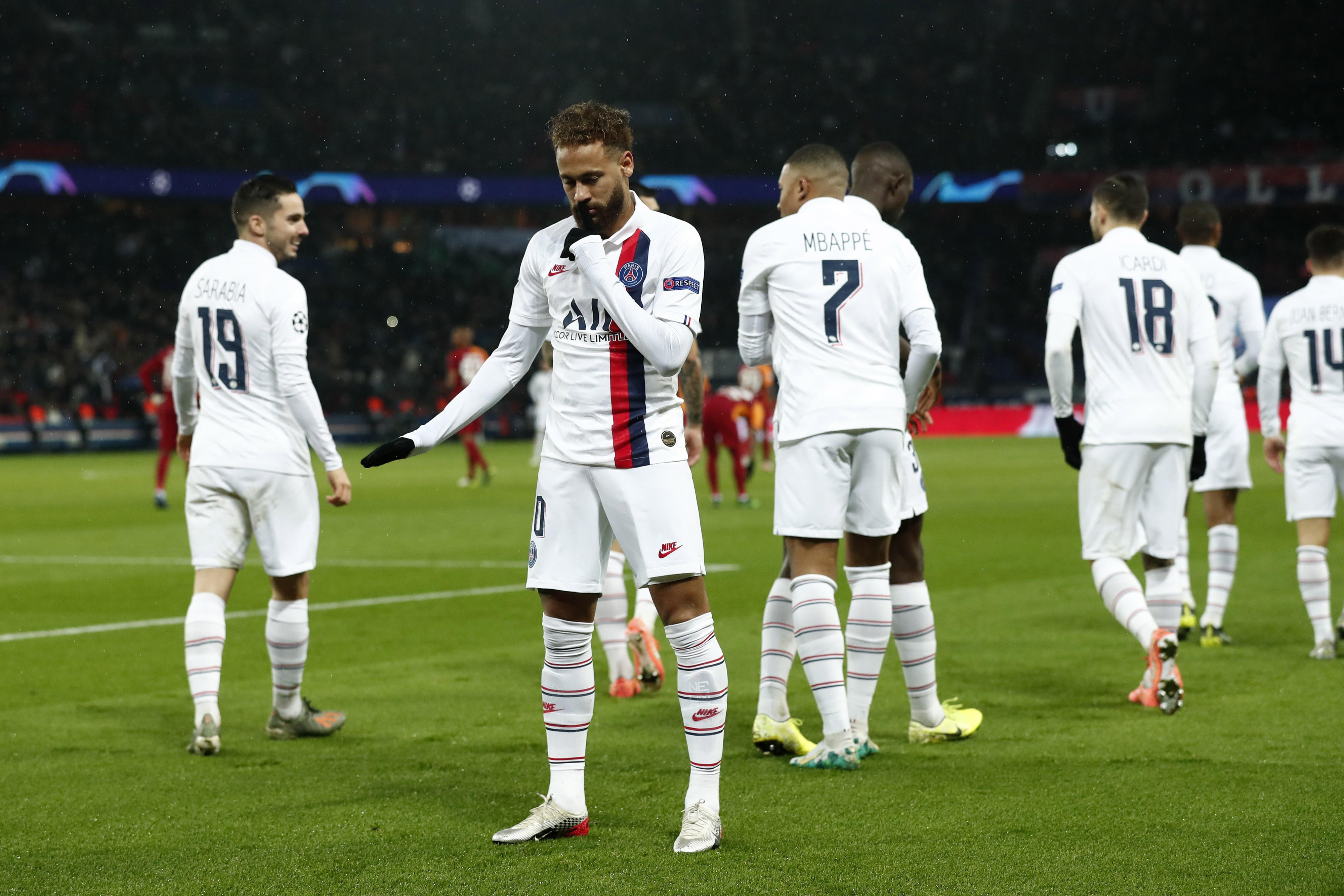 Neymar Junior celebrando su gol contra el Galatasaray / EFE