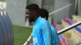 Umtiti en el entrenamiento previo al partido contra el Olympique de Lyon / TWITTER