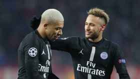 Mbappé y Neymar en un partido de la Champions League con el PSG / EFE