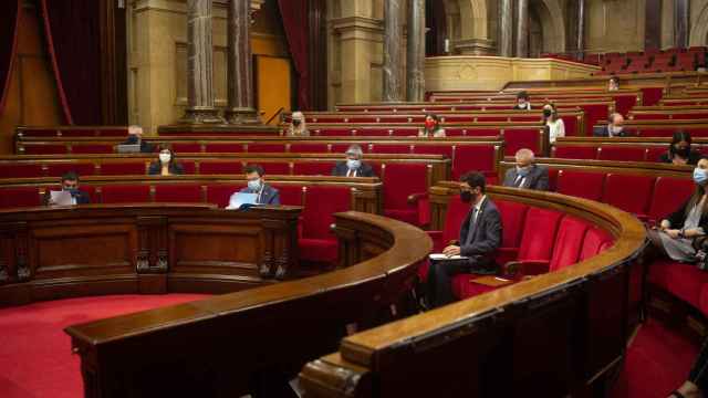 Sesión plenaria en el Parlament de Cataluña / EP