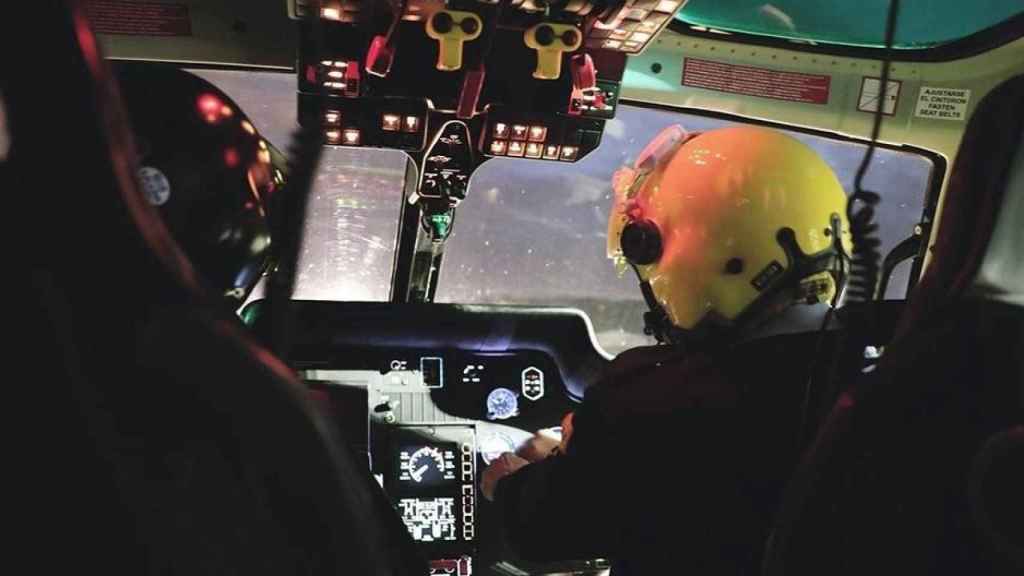 Interior del helicóptero de los Mossos d'Esquadra / MOSSOS D'ESQUADRA