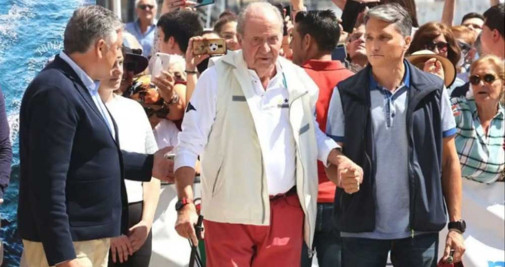 Juan Carlos en su viaje a Sanxenxo el pasado mes de mayo / EFE