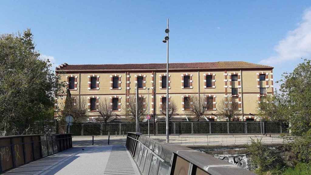 Fachada del colegio concertado La Salle Montcada / Cedida