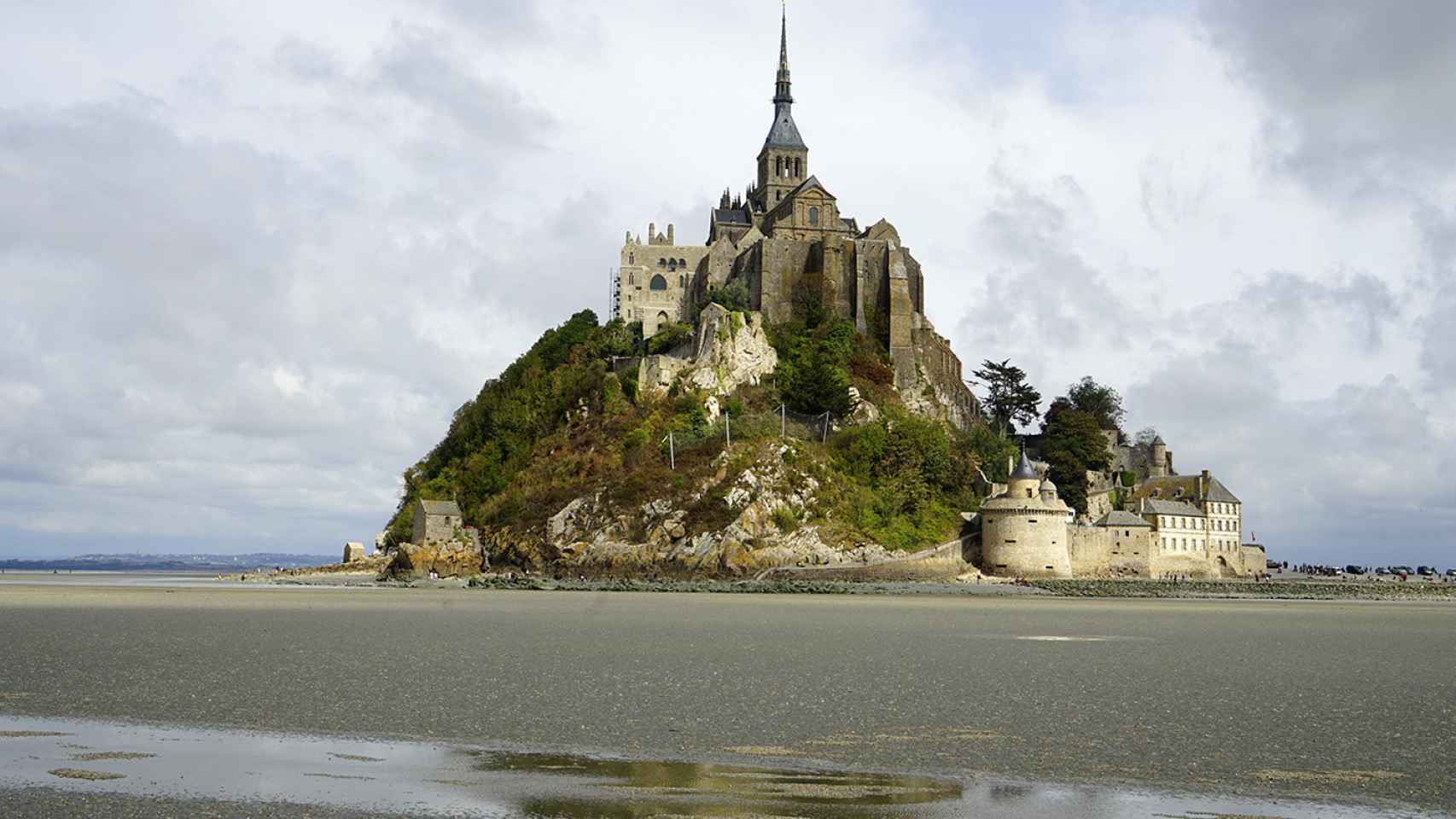 Imagen del Mont Saint-Michel durante la bajamar / YOLANDA CARDO - CG