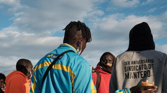 Algunos de los supervivientes del incendio de Badalona / PABLO MIRANZO