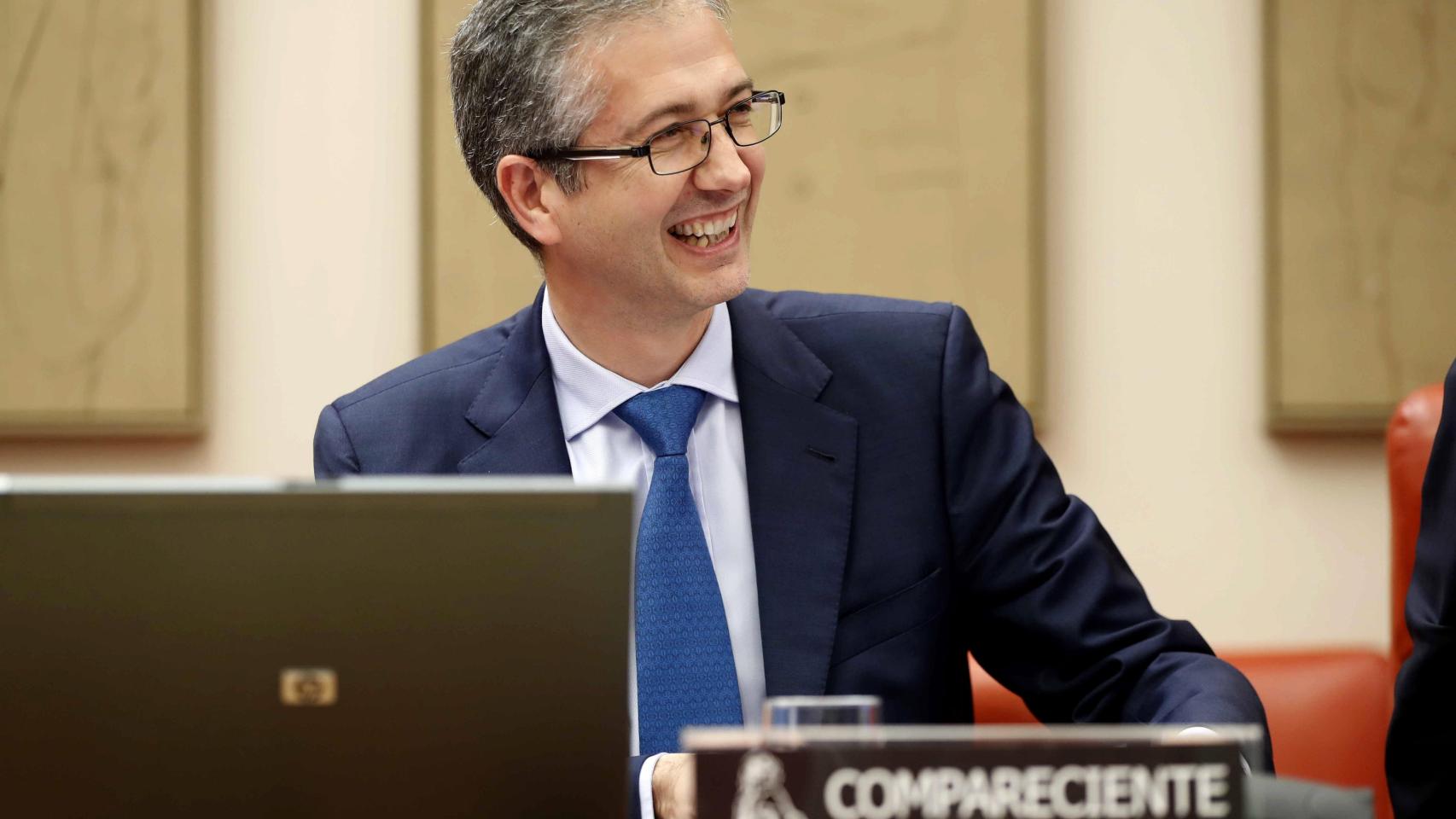 El gobernador del Banco de España, Pablo Hernández de Cos, en una comparecencia en la Comisión de Economía y Empresa del Congreso a final de octubre / EFE