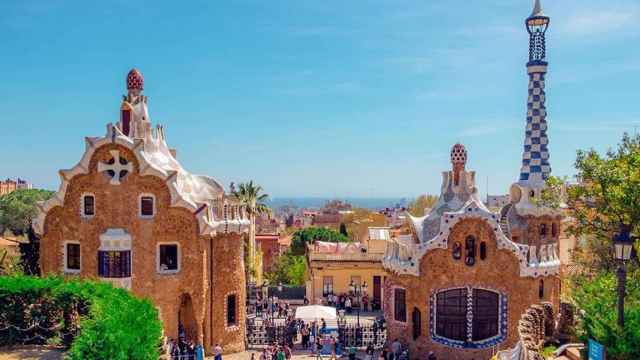 Parc Güell de Barcelona, a la cabeza de los 15 municipios catalanes más visitados / UNSPLASH