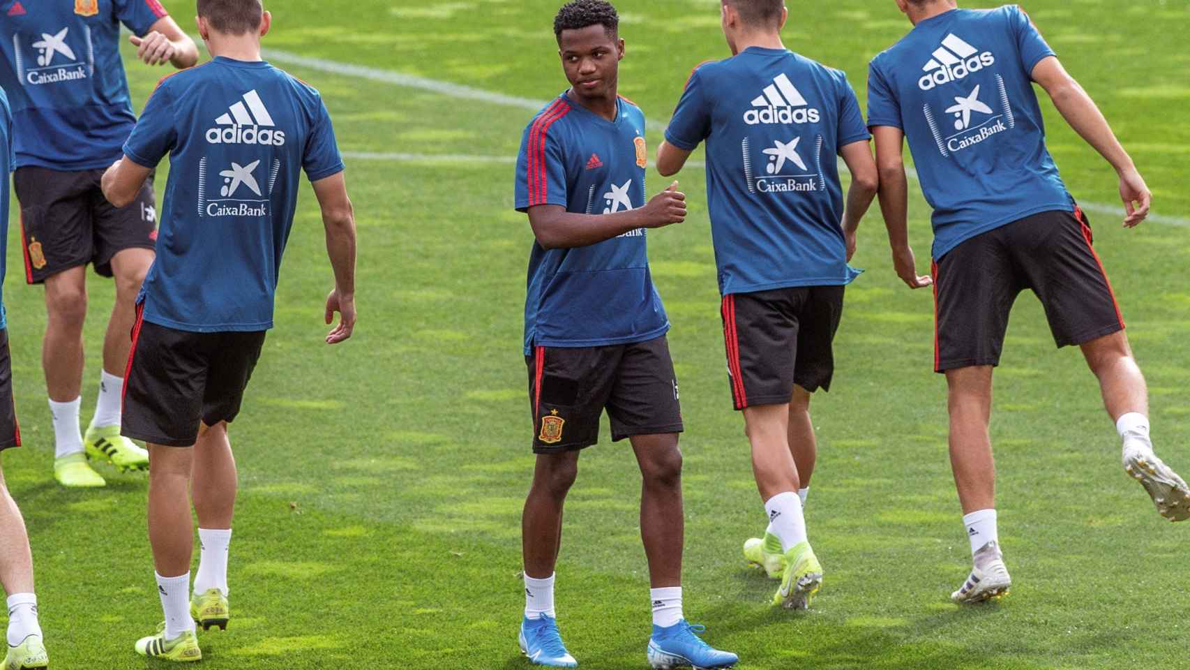 Ansu Fati en un entrenamiento con la selección española sub-21 / EFE