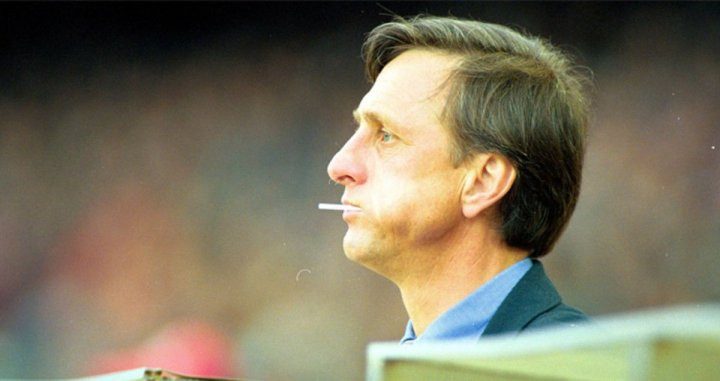 Imagen de Johan Cruyff entrenando al Barça / Redes