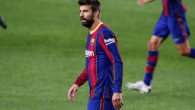 Beko luciendo en la manga izquierda de la primera camiseta del Barça / FCB