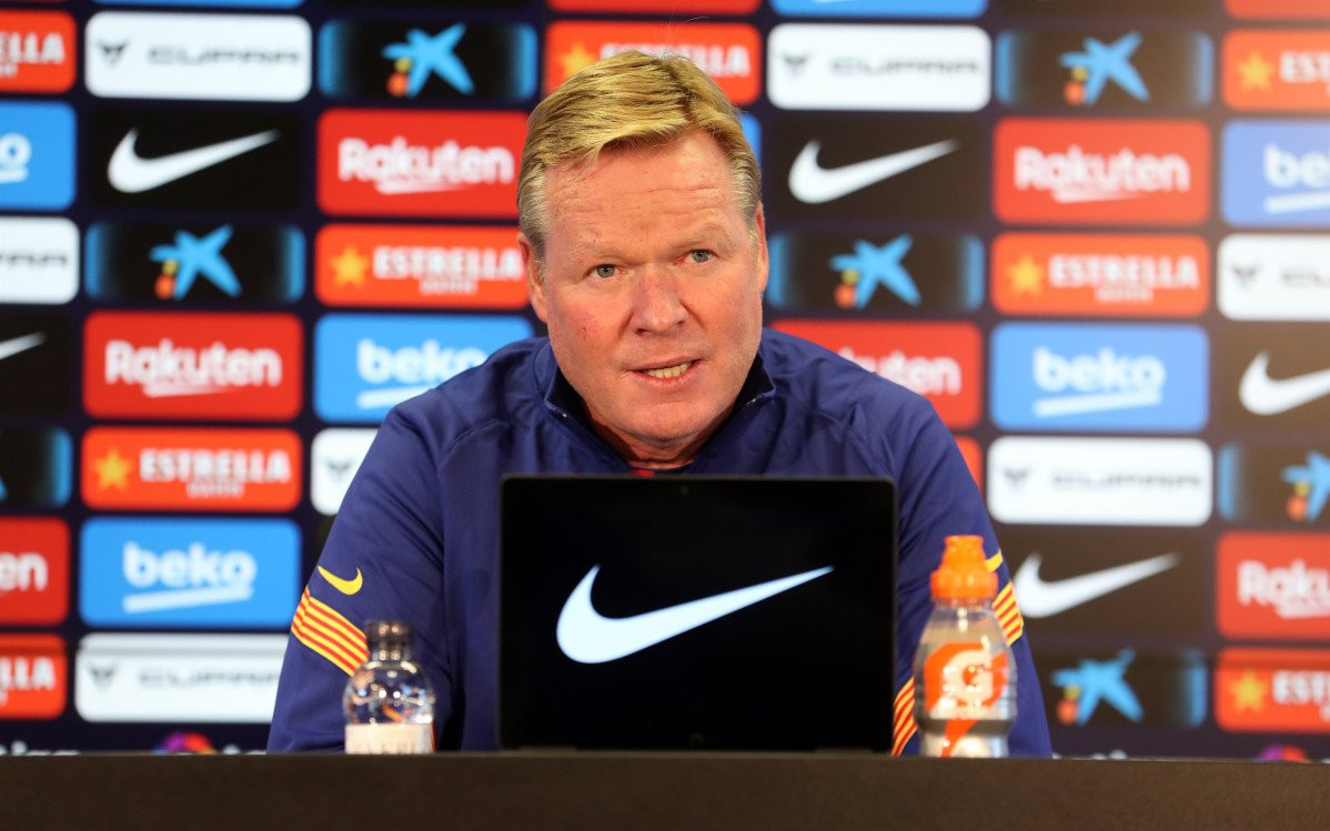 Koeman en la rueda de prensa previa del partido ante el Rayo / FC Barcelona