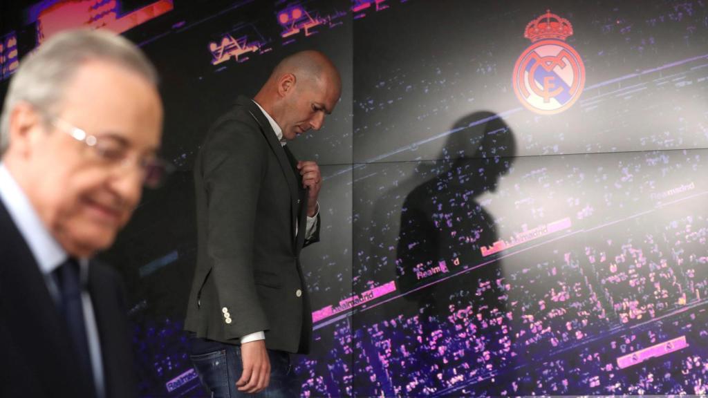Zinedine Zidane y Florentino Pérez en la presentación del francoargelino / EFE