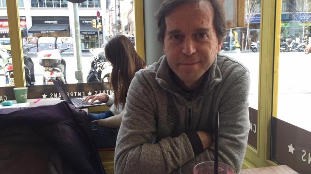 Francesc Trillas, autor de 'Missió Federal', durante la entrevista con 'Crónica Global'