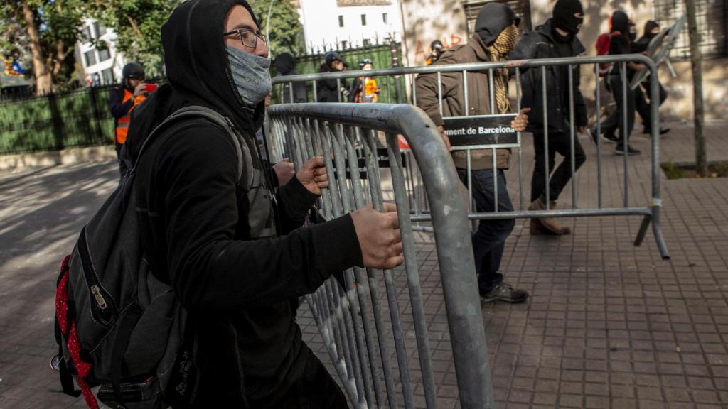 Algunos CDR durante las protestas en Barcelona