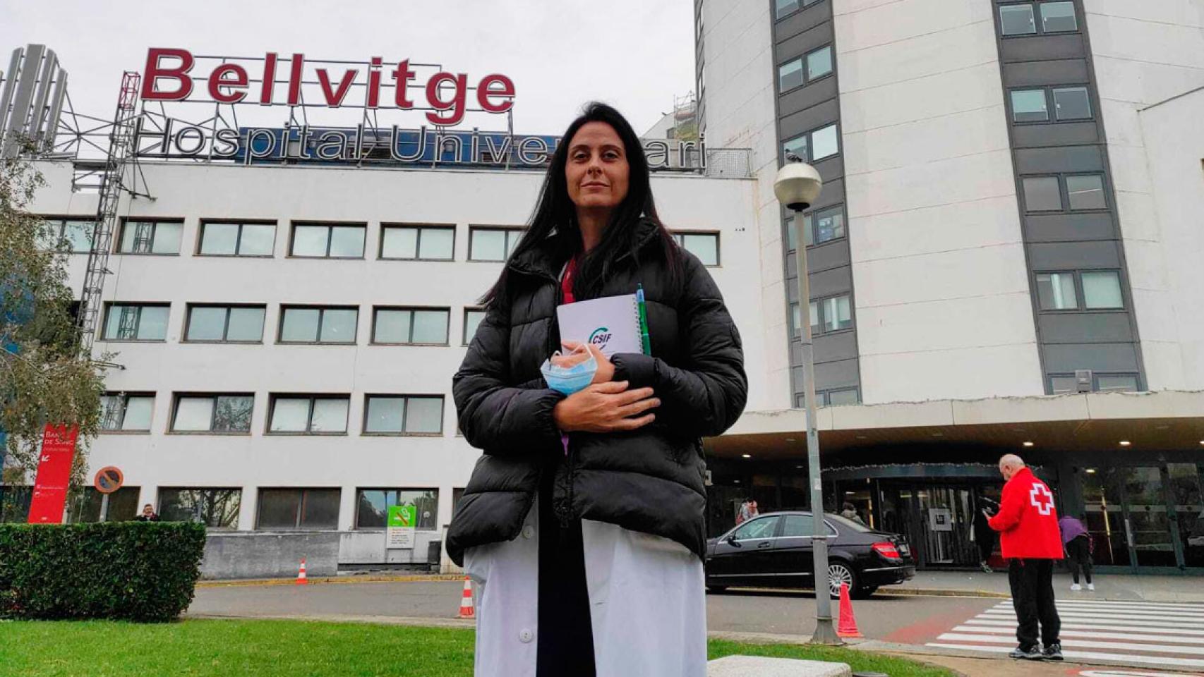 Carmen Ruiz, nueva secretaria de Sanidad de CSIF en Cataluña, en el Hospital de Bellvitge / CG