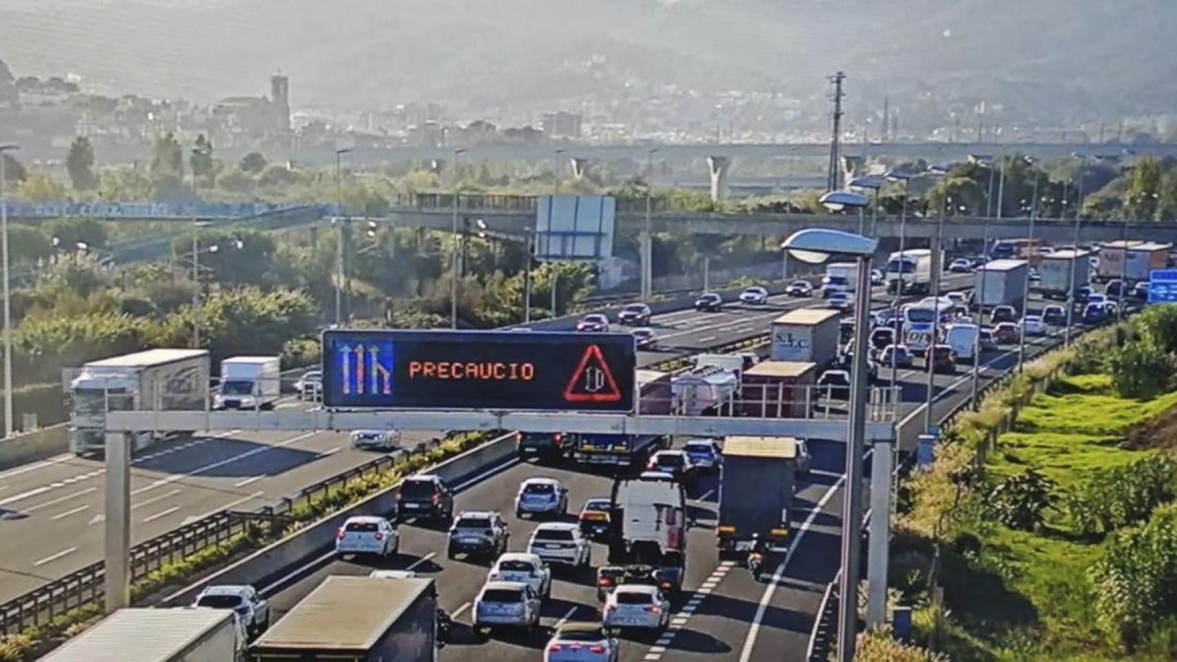 Imagen de archivo de tráfico en la A-2 / TRÁFICO