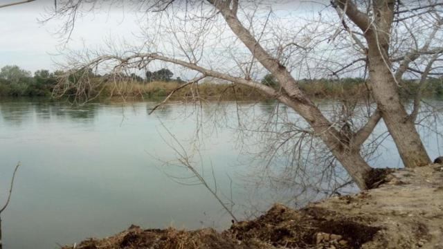 El río Ebro, a la altura de Campredó, dónde ha aparecido el cadáver con las manos amputadas / GOOGLE MAPS