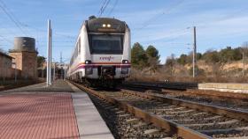 Un tren de Renfe, compañía que ha estado a punto de hacer huelga esta Semana Santa / PIXABAY