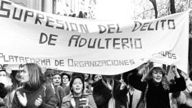 Manifestación por la supresión del delito de adulterio en España de las precursoras del feminismo / EFE