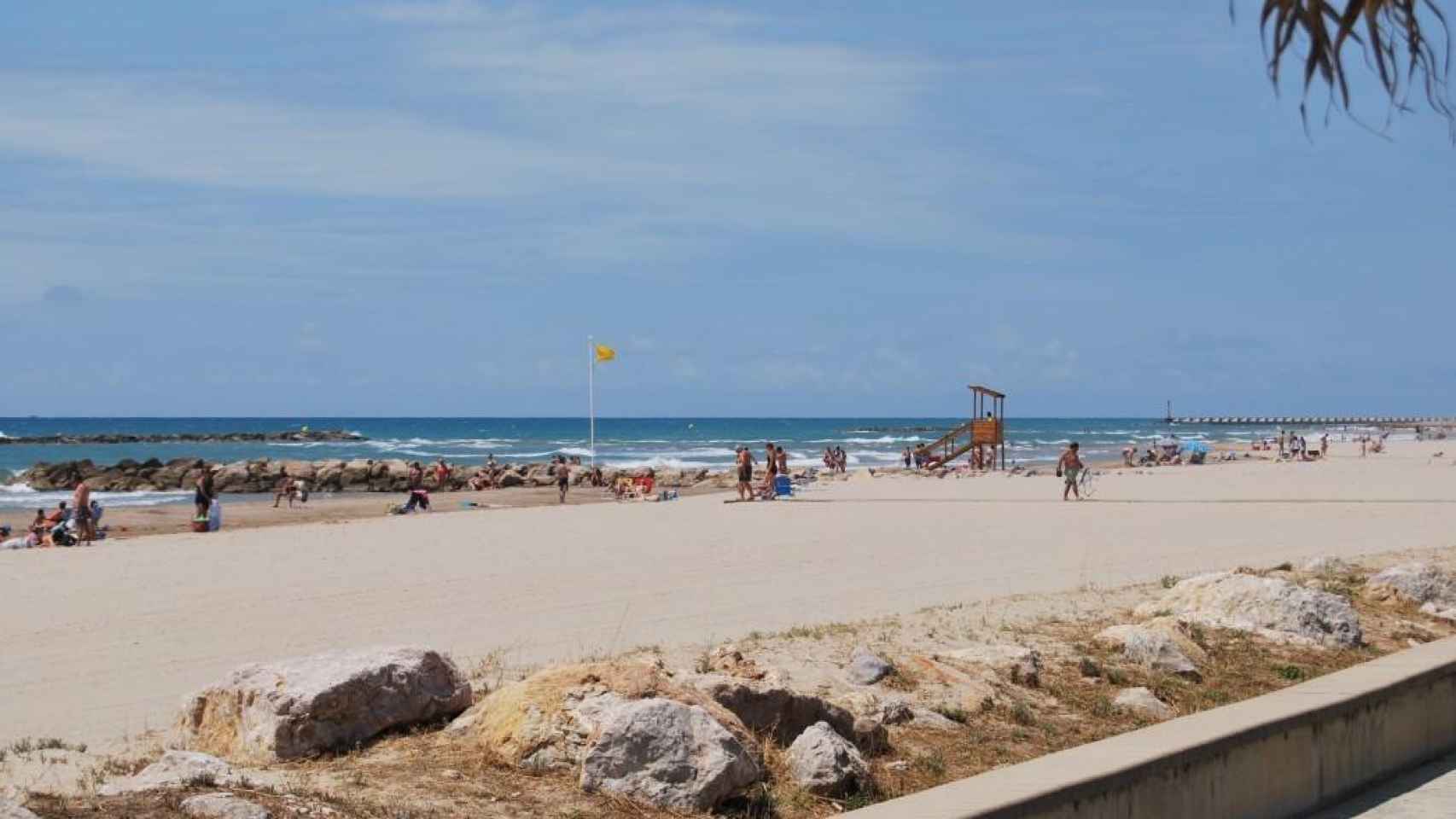 Una foto de archivo de una de las playas de la localidad de Cubelles