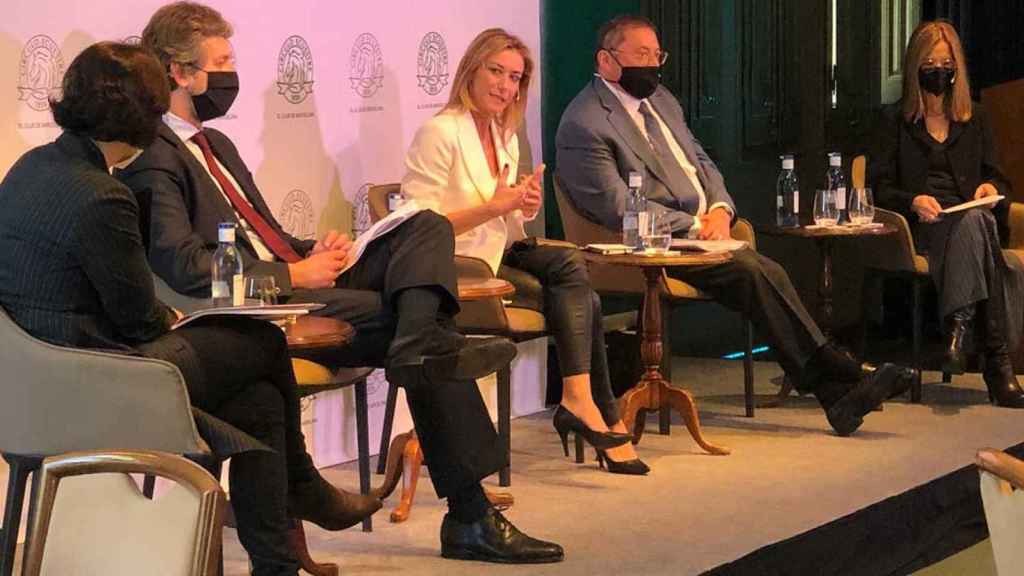 Georgina Ferri, Eusebio Güell, Anna Gener, Ramón Agenjo y Silvia Martí, en el Círculo Ecuestre / CG