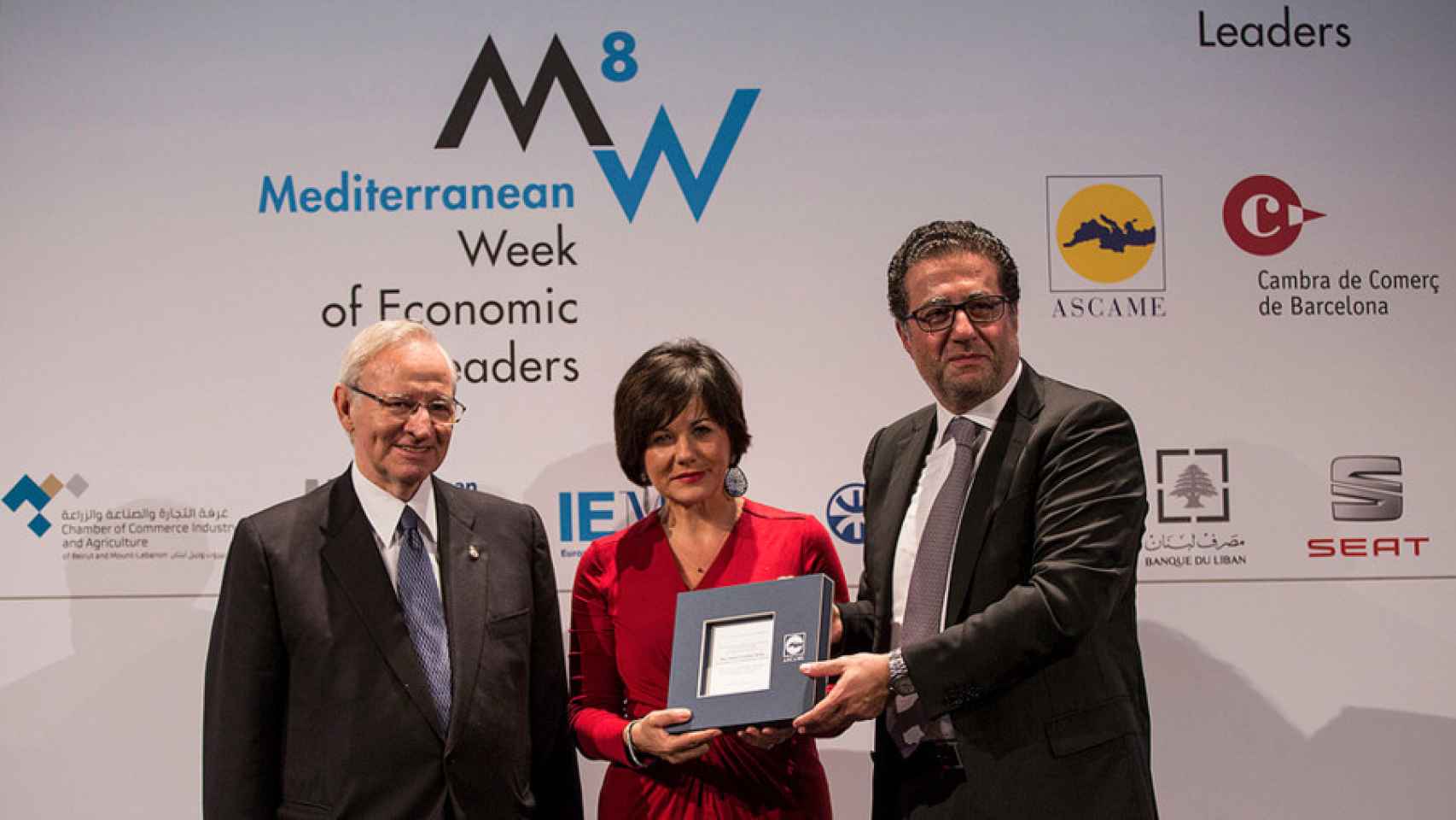 Imagen de una entrega de premios de la pasada edición de Meda Week. A la izquierda, Miquel Valls, presidente de la Cámara de Barcelona.