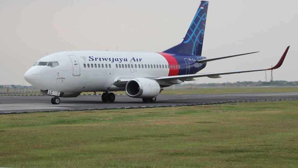 Un avión Boeing 737-524 de la aerolínea Sriwijaya Airen Indonesia / EFE