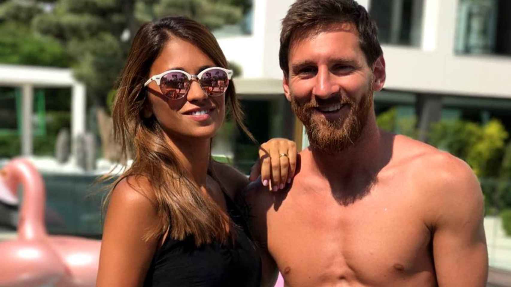 leo messi y antonella roccuzzo de vacaciones