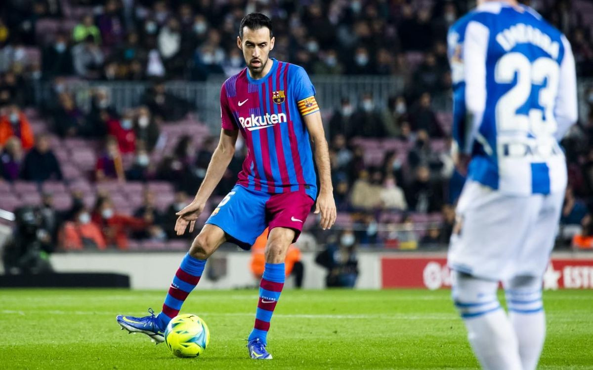 Sergio Busquets en un Barça-Espanyol / FCB