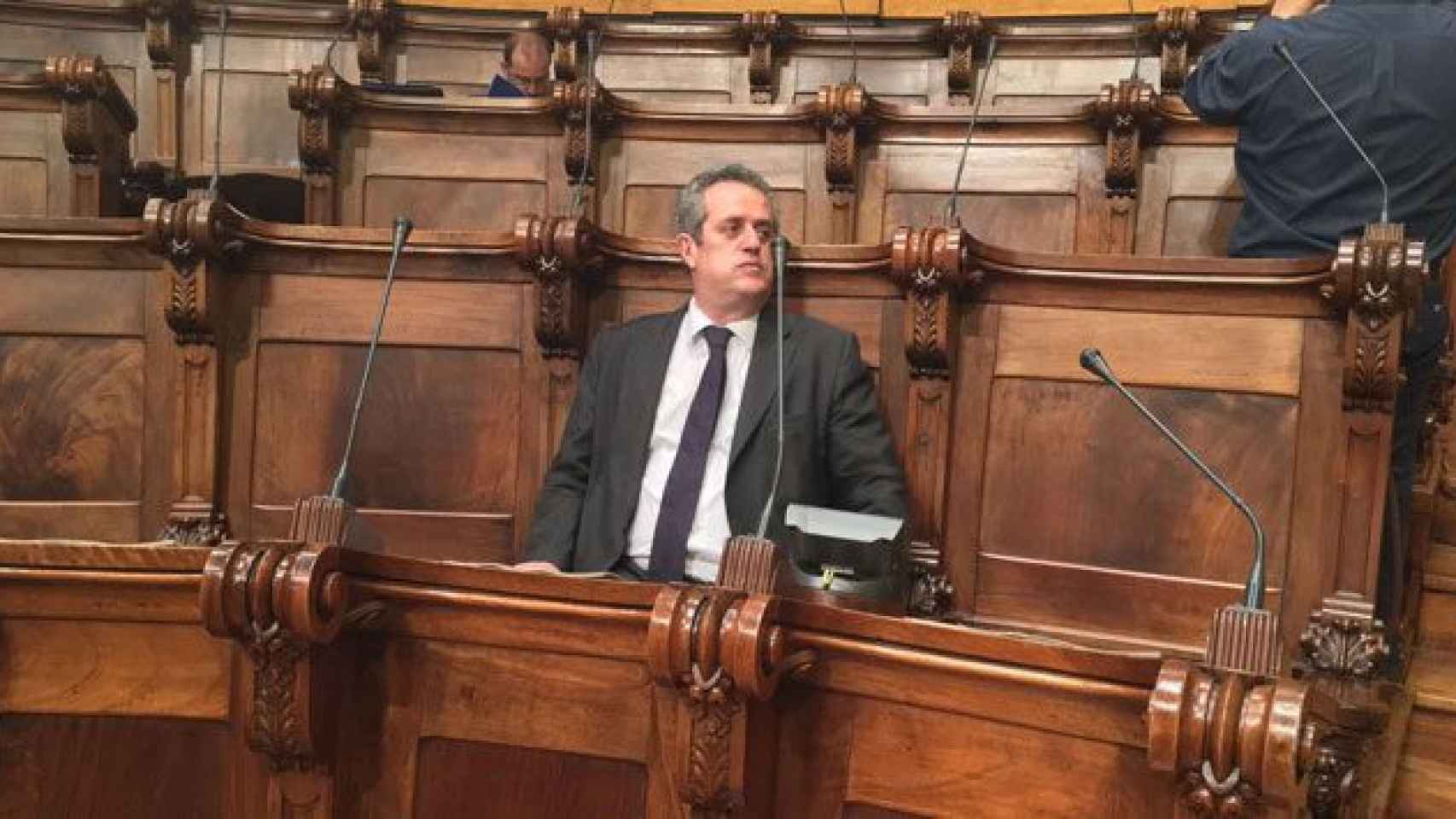 Joaquim Forn, portavoz del grupo Demócrata en Barcelona, en el pleno municipal de mayo