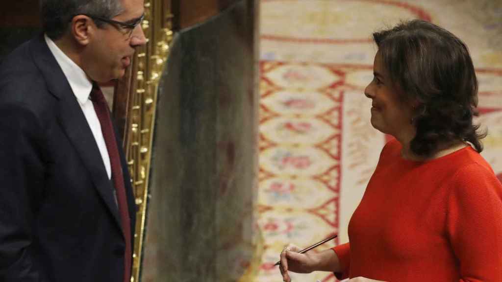 Francesc Homs y Soraya Sáenz de Santamaría en la sesión de control al Gobierno de hoy en el Congreso / EFE