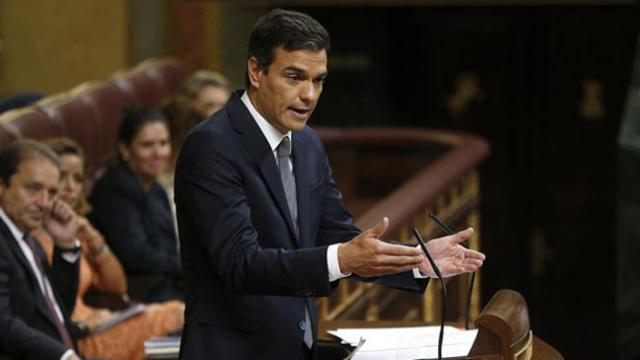 Pedro Sánchez, líder del PSOE, durante el discurso en el Congreso de Diputados el miércoles / EFE
