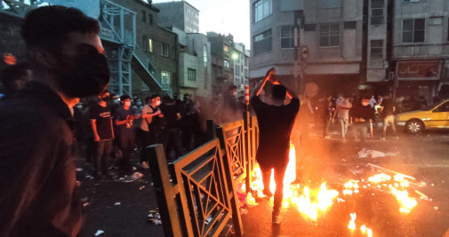 Protestas en Teherán por la muerte de la joven Mahsa Amini / EFE - EPA - STRN