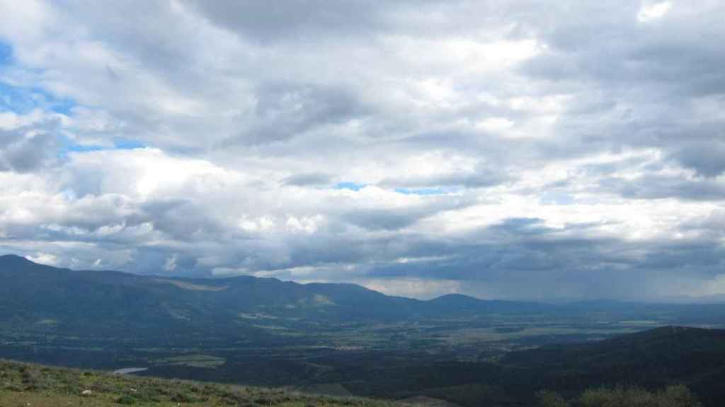 Nubes, subida de las temperaturas y lluvias en el prepirineo catalán /EP