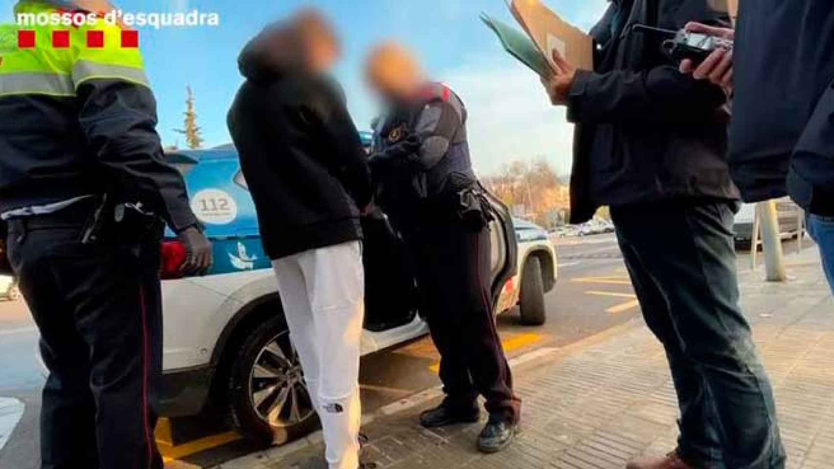 Cae un grupo criminal que robaba material informático en colegios de Mataró / MOSSOS D'ESQUADRA