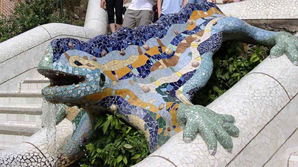 Dragón del Park Güell, un lugar en el que empaparse del modernismo catalán / BALKONUR - WIKIMEDIA COMMONS