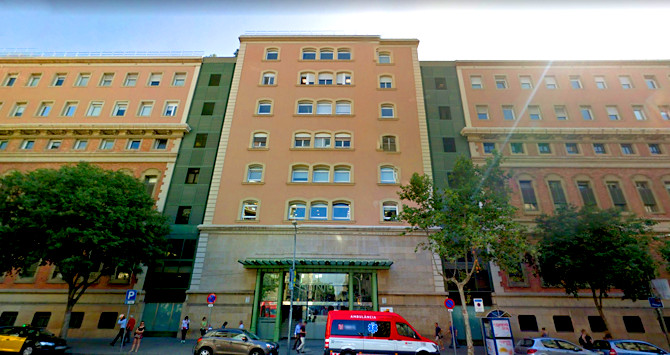 Vista del Hospital Clínic desde la calle Villaroel en Barcelona / CG