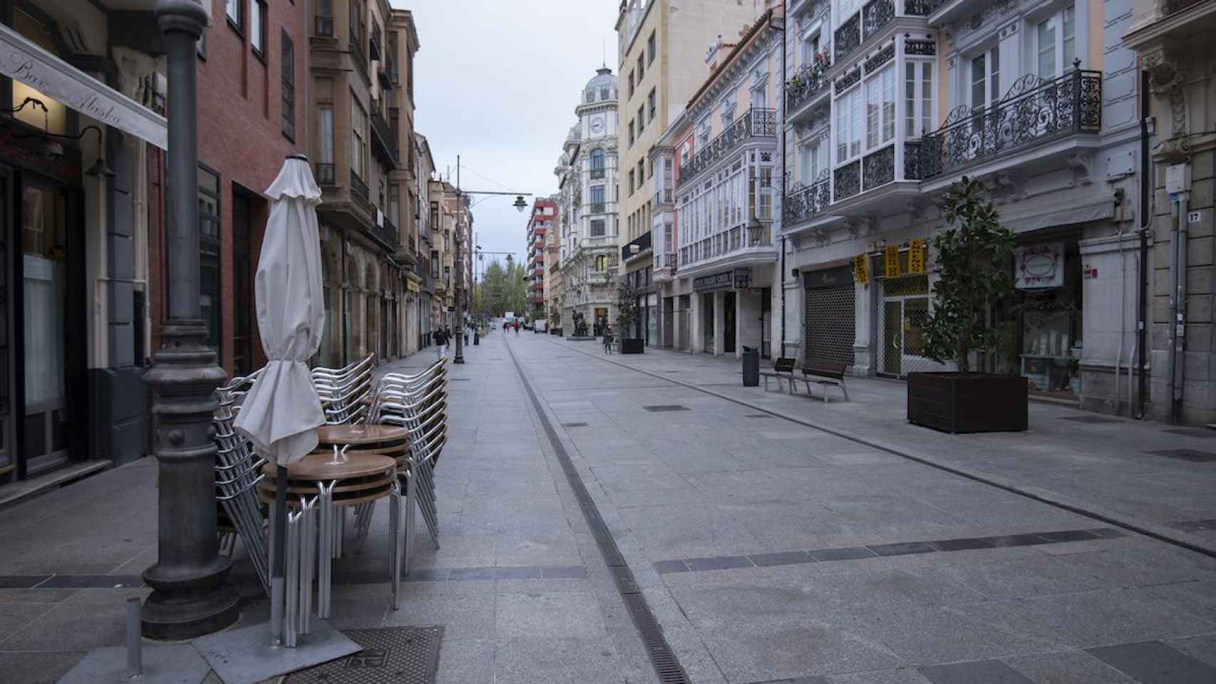 Calle vacía durante el confinamiento / EP