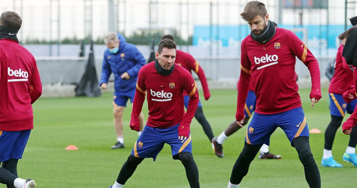 Messi y Piqué en un entrenamiento / FC Barcelona