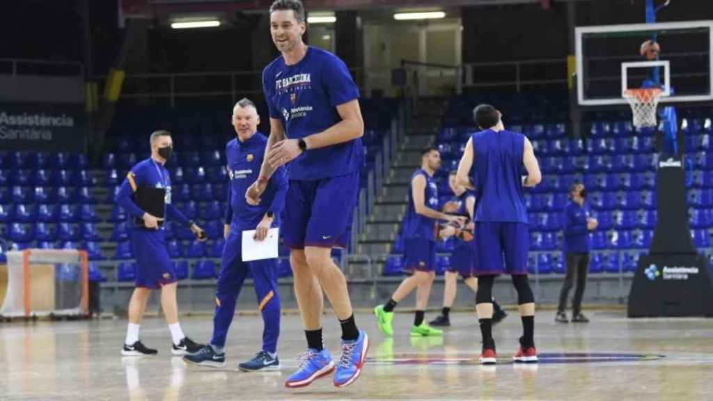 Pau Gasol junto a Jasikevicius en un entrenamiento con el Barça el pasado curso / FCB