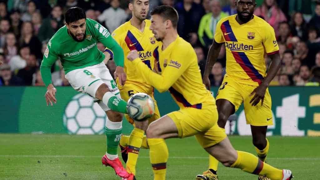 Clément Lenglet en el partido contra el Real Betis / EFE