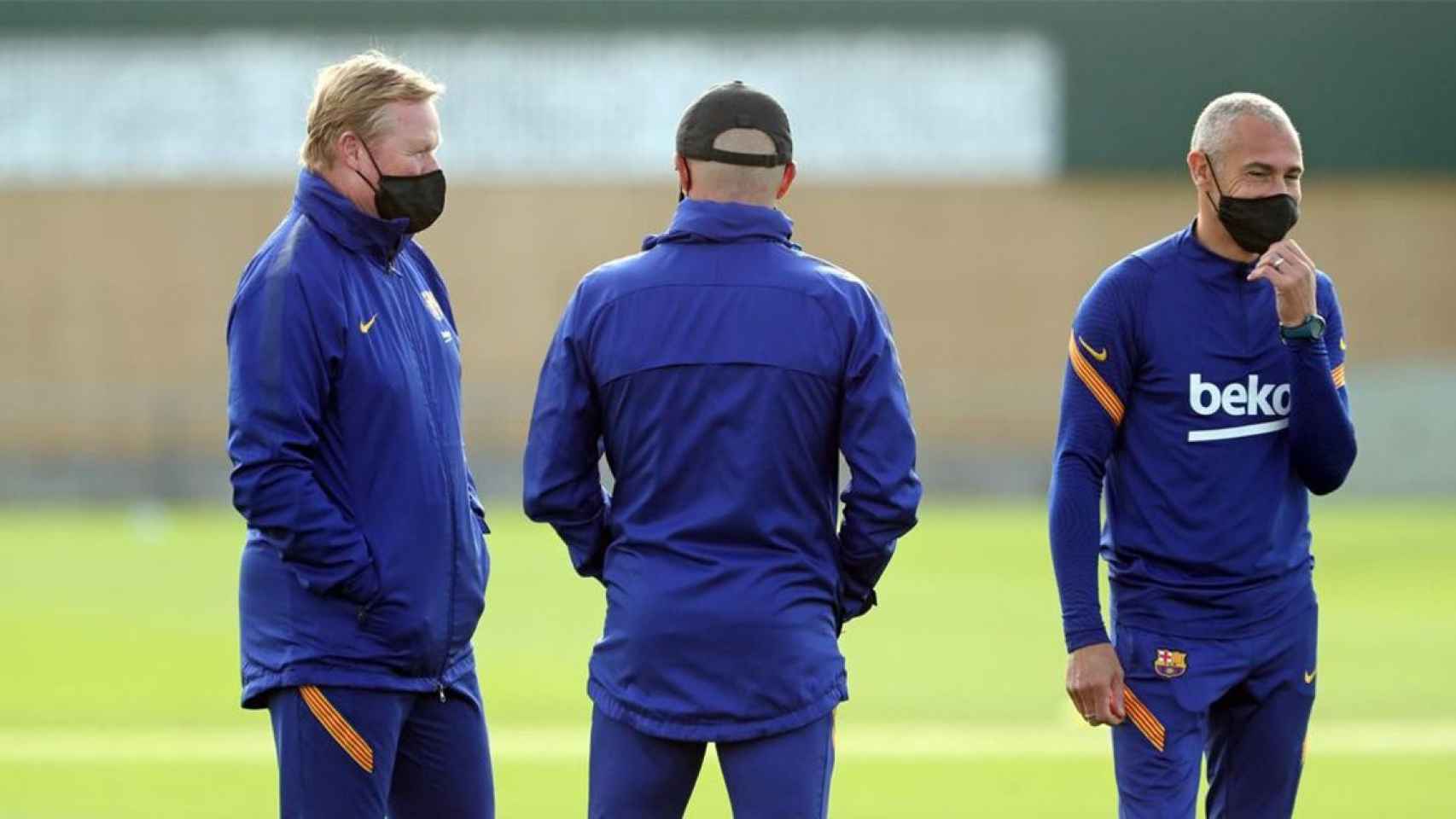 Koeman y su cuerpo técnico en el entrenamiento del Barça / FC Barcelona