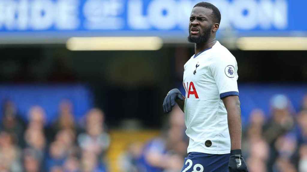 Tanguy Ndombelé en un partido del Tottenham Hotspur / EFE