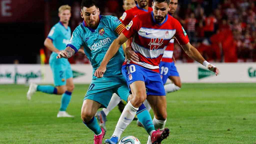 Messi, en el partido de ida ante el Granada | EFE