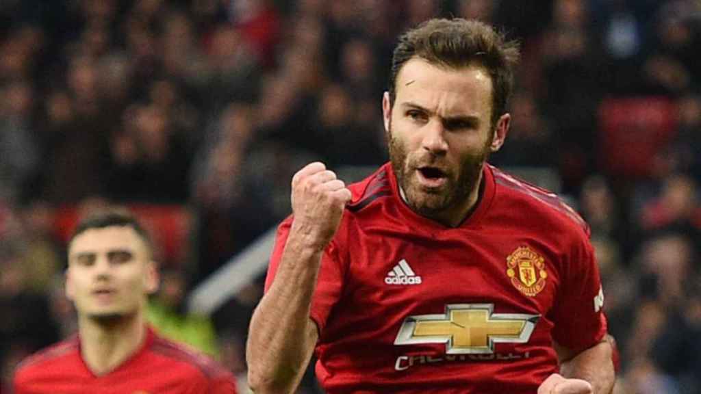 Juan Mata celebra un gol con el Manchester United / EFE